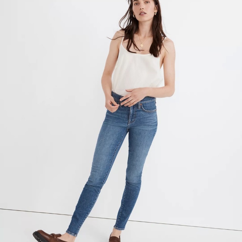 Madewell 9” mid rise skinny jeans size 26 Petite